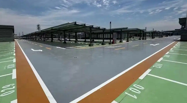 夏季室外地坪漆施工，起泡什么原因？